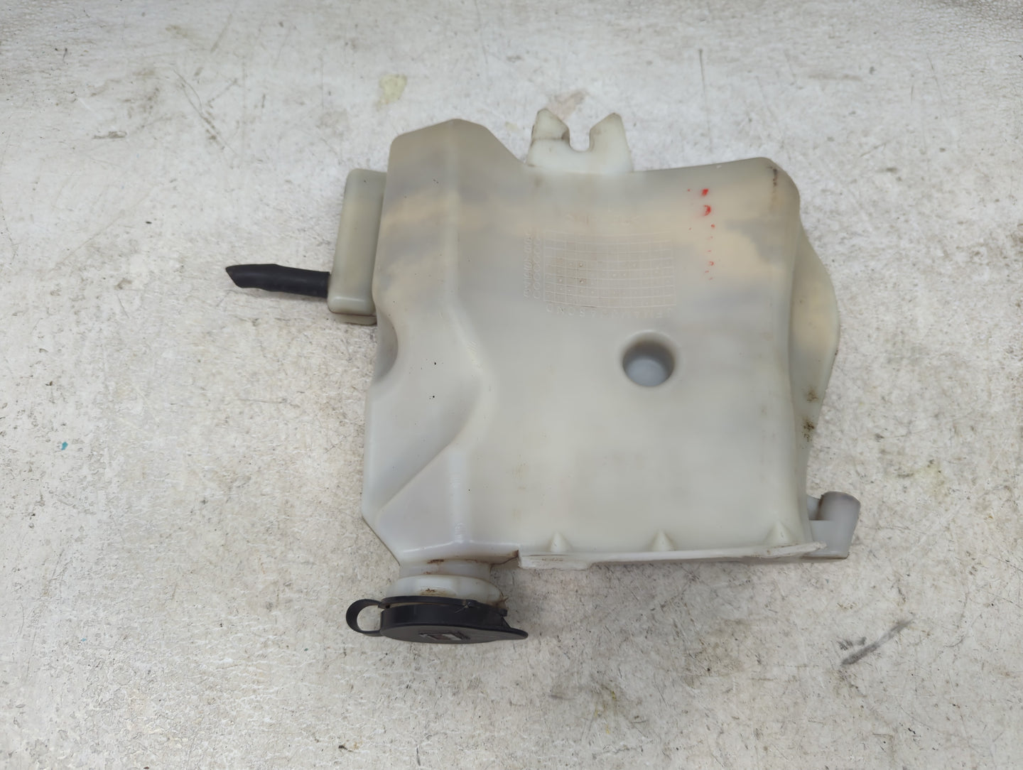 2005-2009 Buick Lacrosse Radiator Coolant Overflow Expansion Tank Bottle 1449326 - Oemusedautoparts1.com