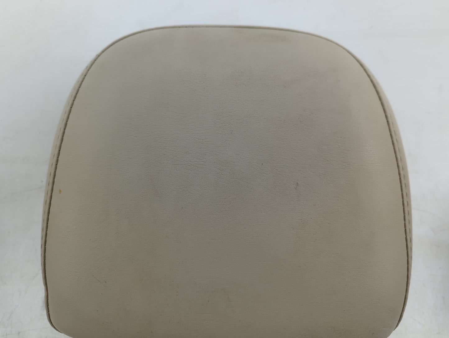 2005-2009 Buick Lacrosse Headrest Head Rest Front Driver Passenger Seat Fits Fits 2005 2006 2007 2008 2009 OEM Used Auto Par