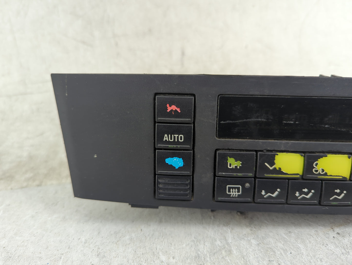 2005 Buick Lacrosse Climate Control Module Temperature AC/Heater Replacement P/N:15294285 Fits OEM Used Auto Parts - Oemused