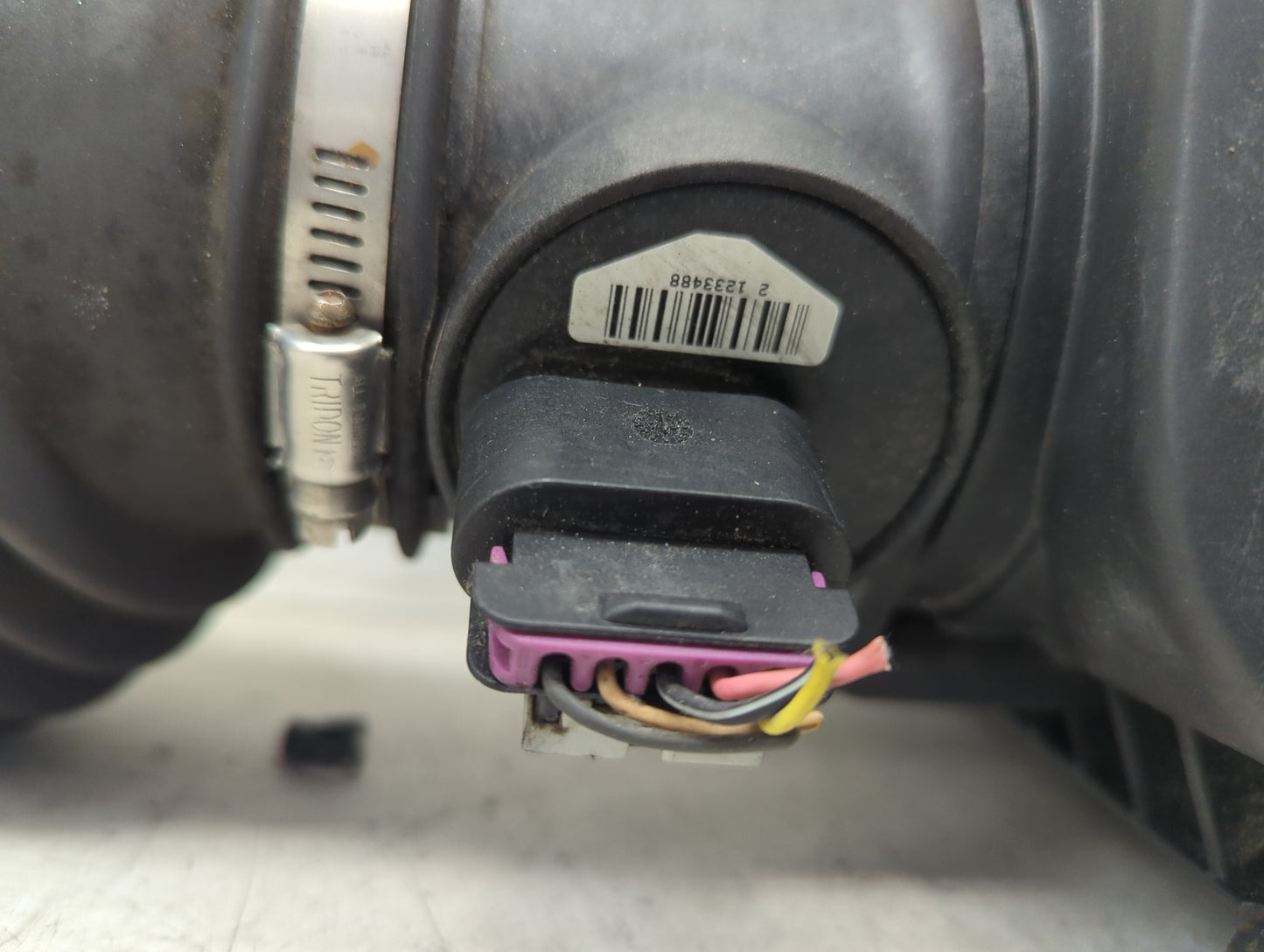 2005-2005 Buick Lacrosse Air Cleaner Intake-duct Hose Tube 1495417 - Oemusedautoparts1.com