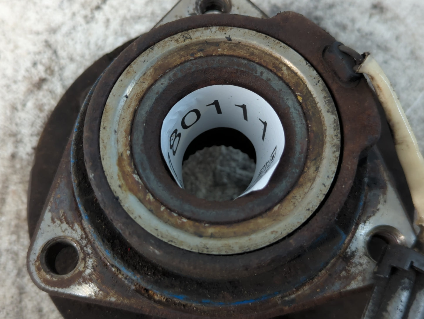 2005-2009 Buick Lacrosse Driver Front Wheel Hub Oem - Oemusedautoparts1.com