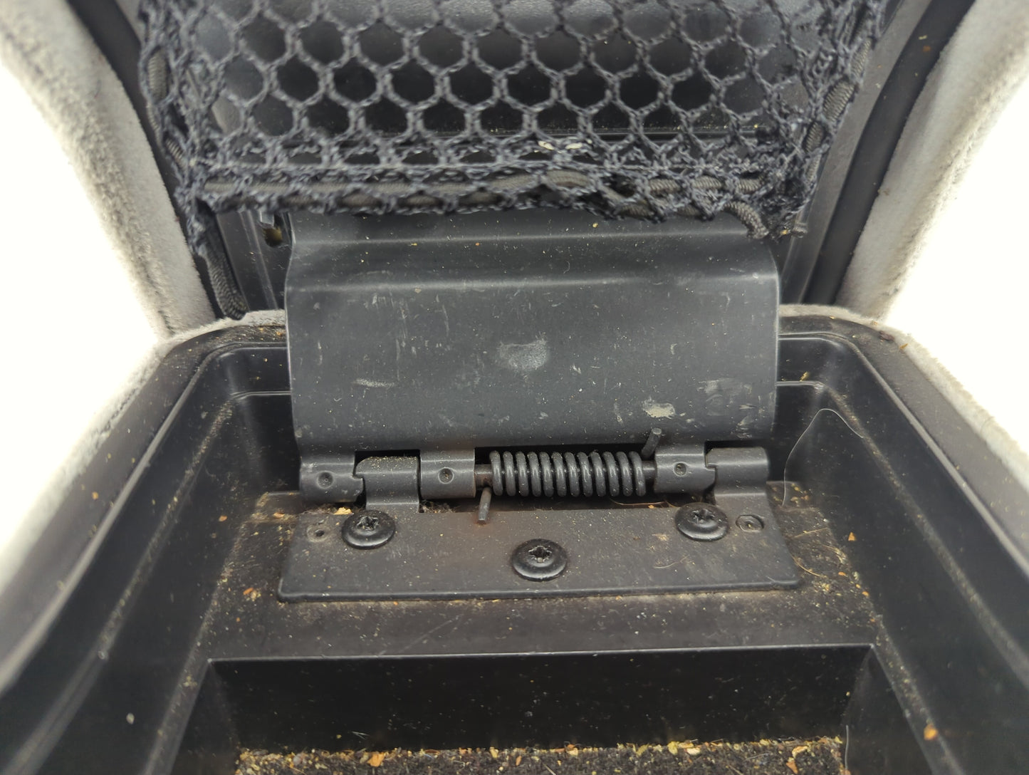 2005-2006 Buick Lacrosse Center Console Armrest Cover Lid Fits Fits 2005 2006 OEM Used Auto Parts - Oemusedautoparts1.com