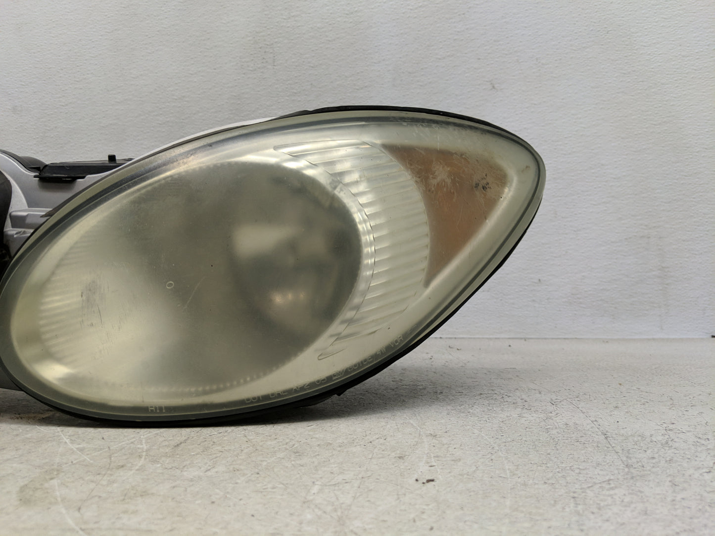 2005-2007 Buick Lacrosse Driver Left Oem Head Light Headlight Lamp - Oemusedautoparts1.com