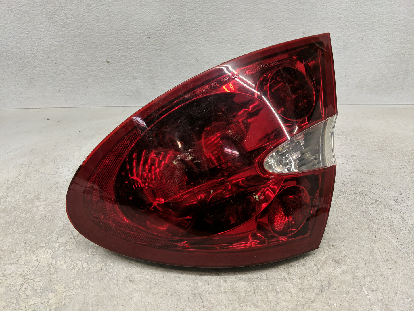 2005-2009 Buick Lacrosse Tail Light Assembly Passenger Right OEM Fits Fits 2005 2006 2007 2008 2009 OEM Used Auto Parts - Oe