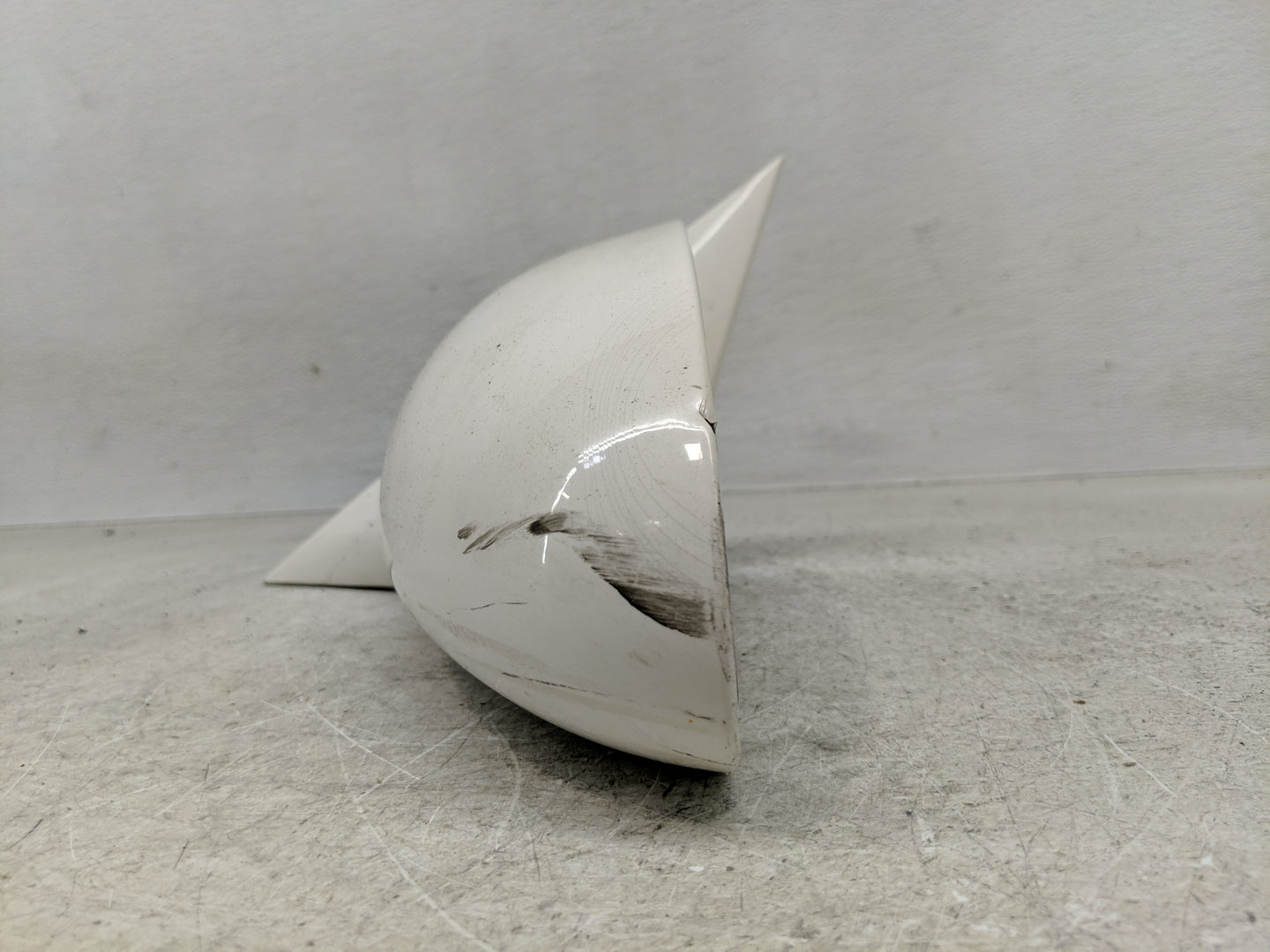 2005-2008 Buick Lacrosse Driver Side View Mirror - Left Door Mirror OEM Used - Oemusedautoparts1.com