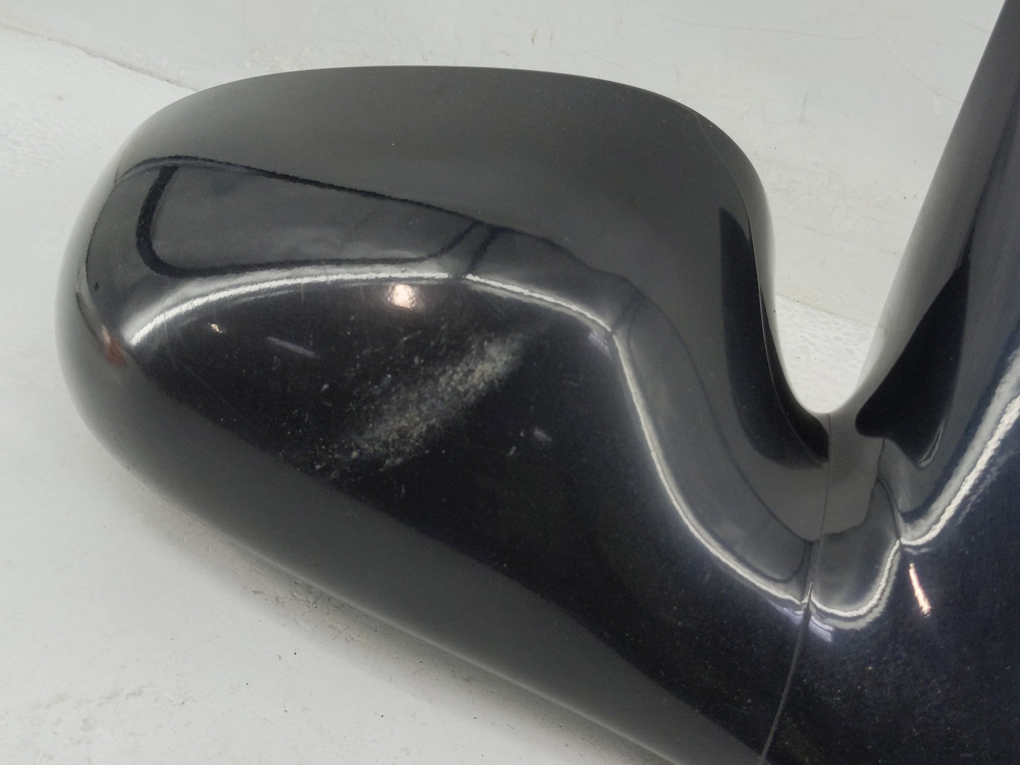 2005-2009 Buick Lacrosse Passenger Side View Mirror - Right Door Mirror OEM Used - Oemusedautoparts1.com