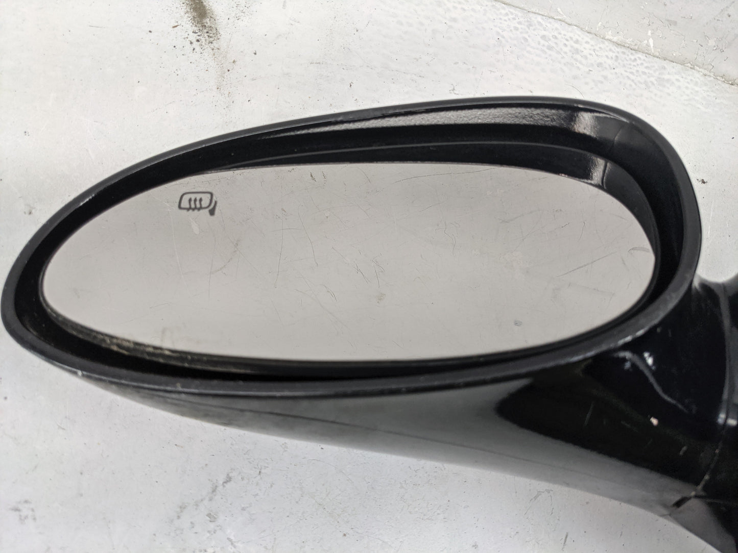 2005-2009 Buick Lacrosse Driver Side View Mirror - Left Door Mirror OEM Used - Oemusedautoparts1.com