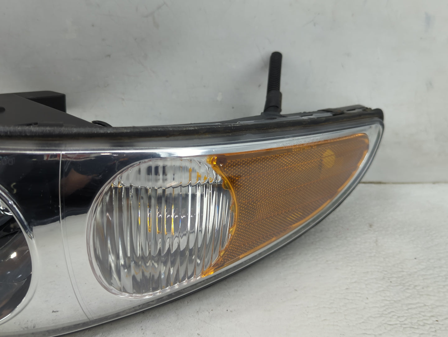 2000-2005 Buick Lesabre Passenger Right Oem Head Light Headlight Lamp - Oemusedautoparts1.com