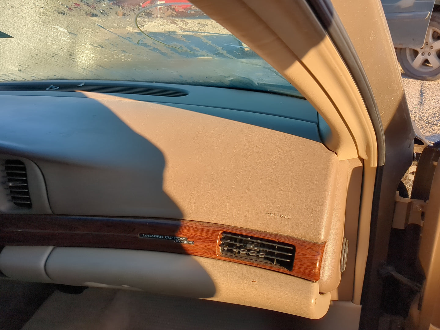 2001-2005 Buick Lesabre Air Bag Passenger Right Dashboard OEM Fits Fits 2001 2002 2003 2004 2005 OEM Used Auto Parts - Oemus