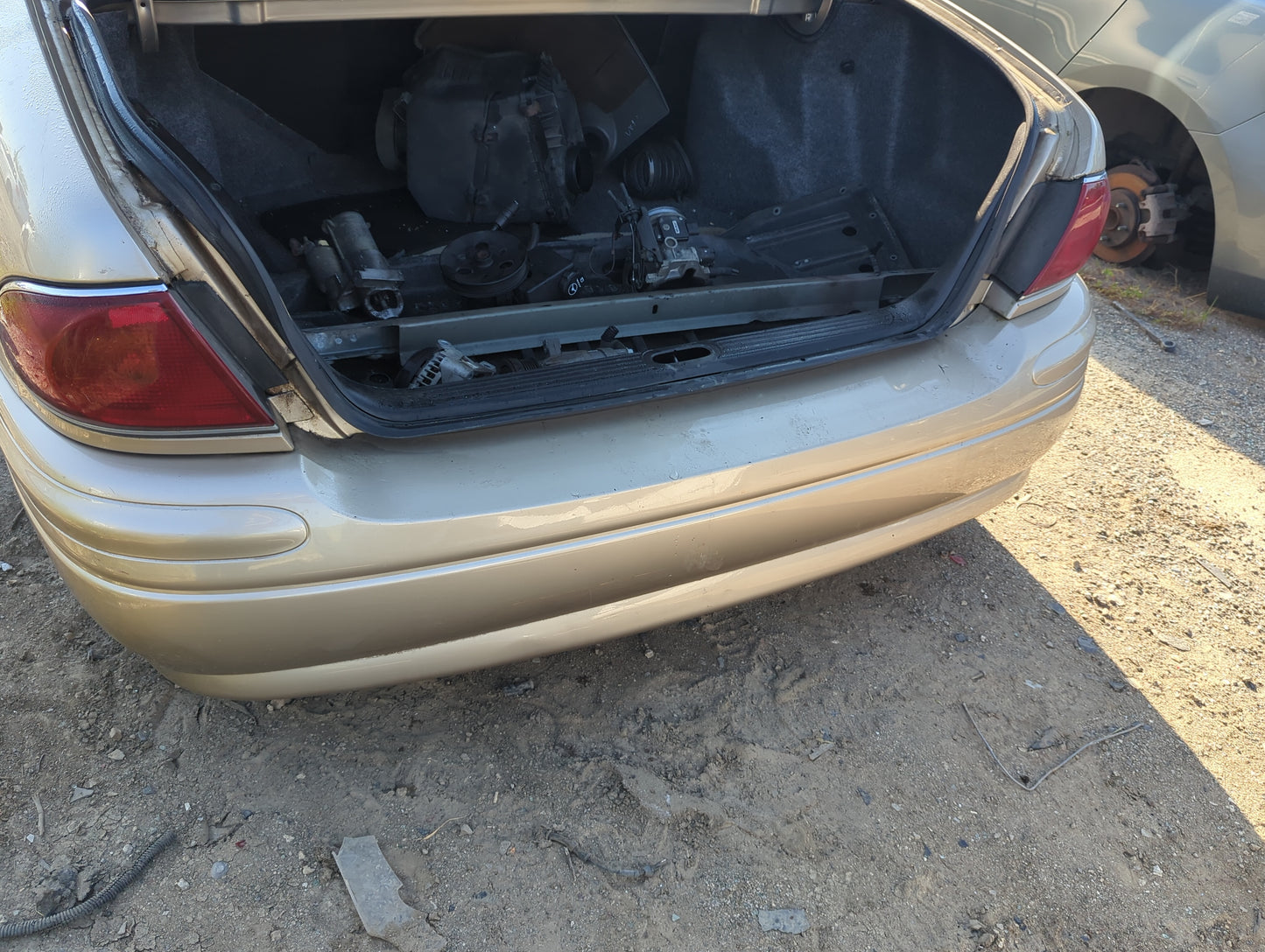 2000-2005 Buick Lesabre Rear Bumper Assembly Oem - Oemusedautoparts1.com