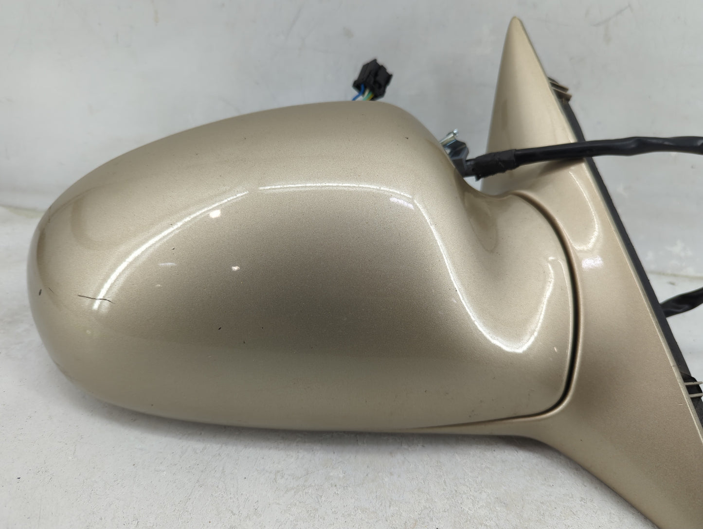 2000-2005 Buick Lesabre Passenger Side View Mirror - Right Door Mirror OEM Used - Oemusedautoparts1.com