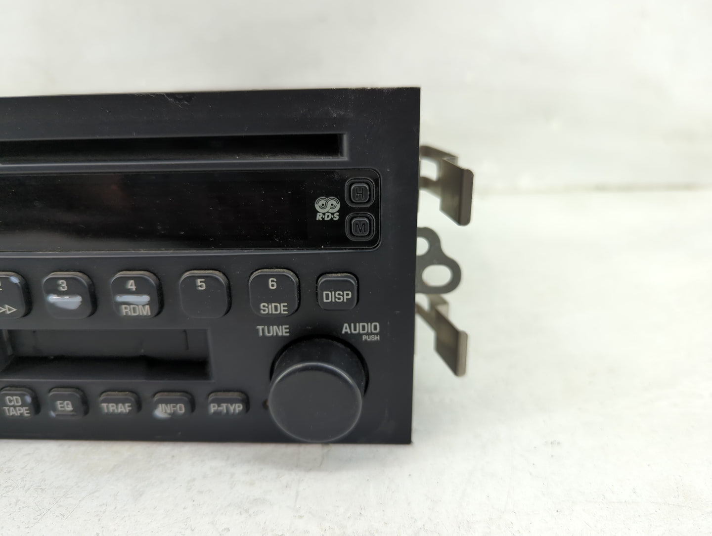 2003-2005 Buick Lesabre Radio AM FM Cd Player Receiver Replacement Fits Fits 2003 2004 2005 OEM Used Auto Parts - Oemusedaut