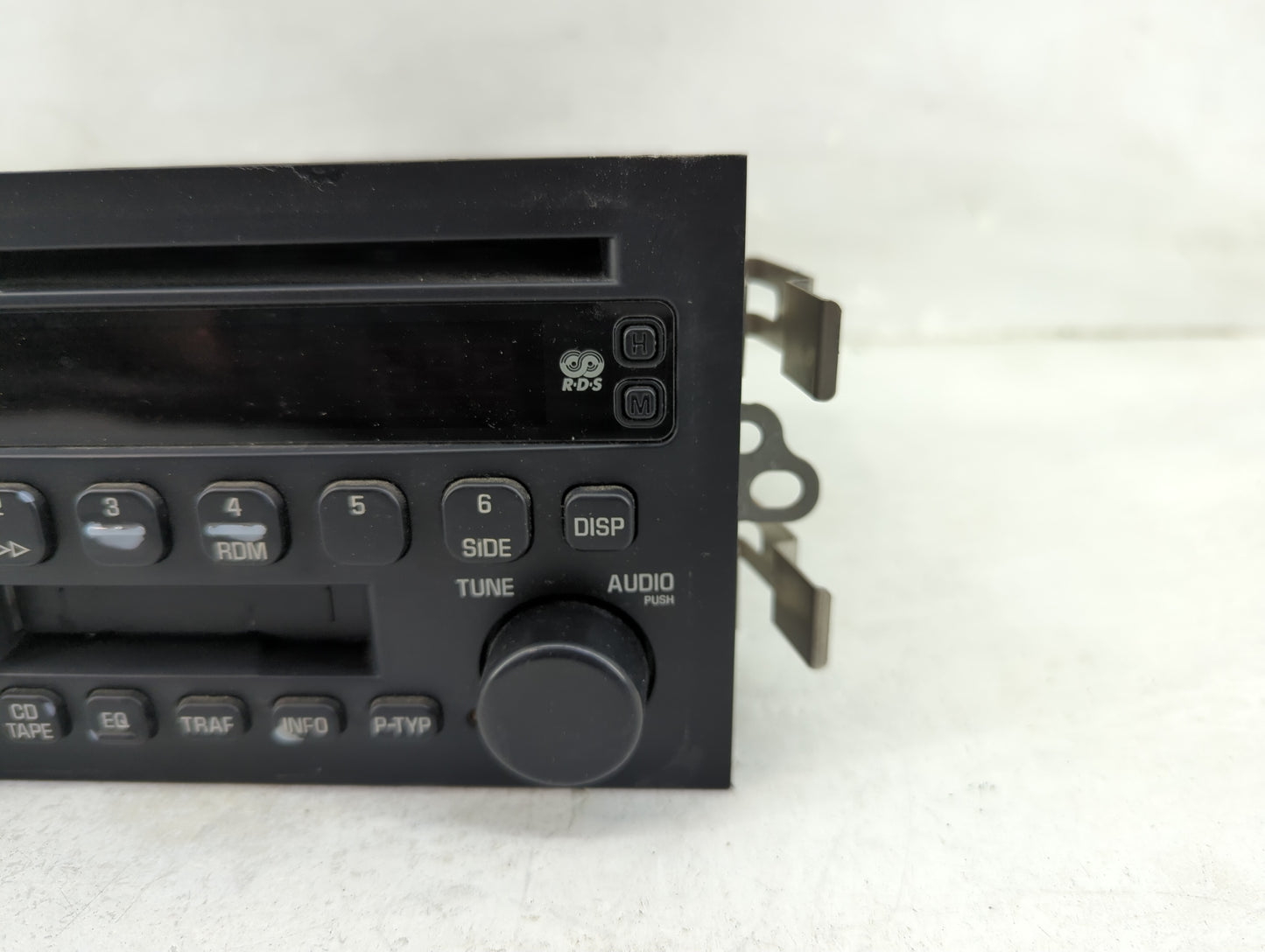 2003-2005 Buick Lesabre Radio AM FM Cd Player Receiver Replacement Fits Fits 2003 2004 2005 OEM Used Auto Parts - Oemusedaut