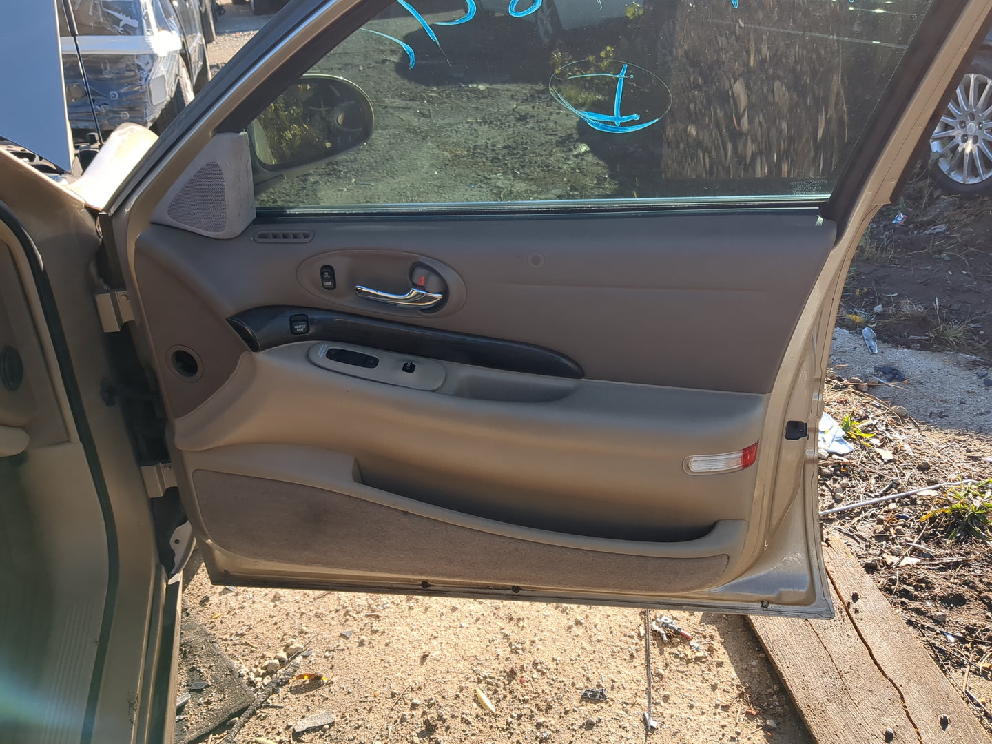 2005 Buick Lesabre Front Right Passenger Interior Door Panel Trim 1206964 - Oemusedautoparts1.com
