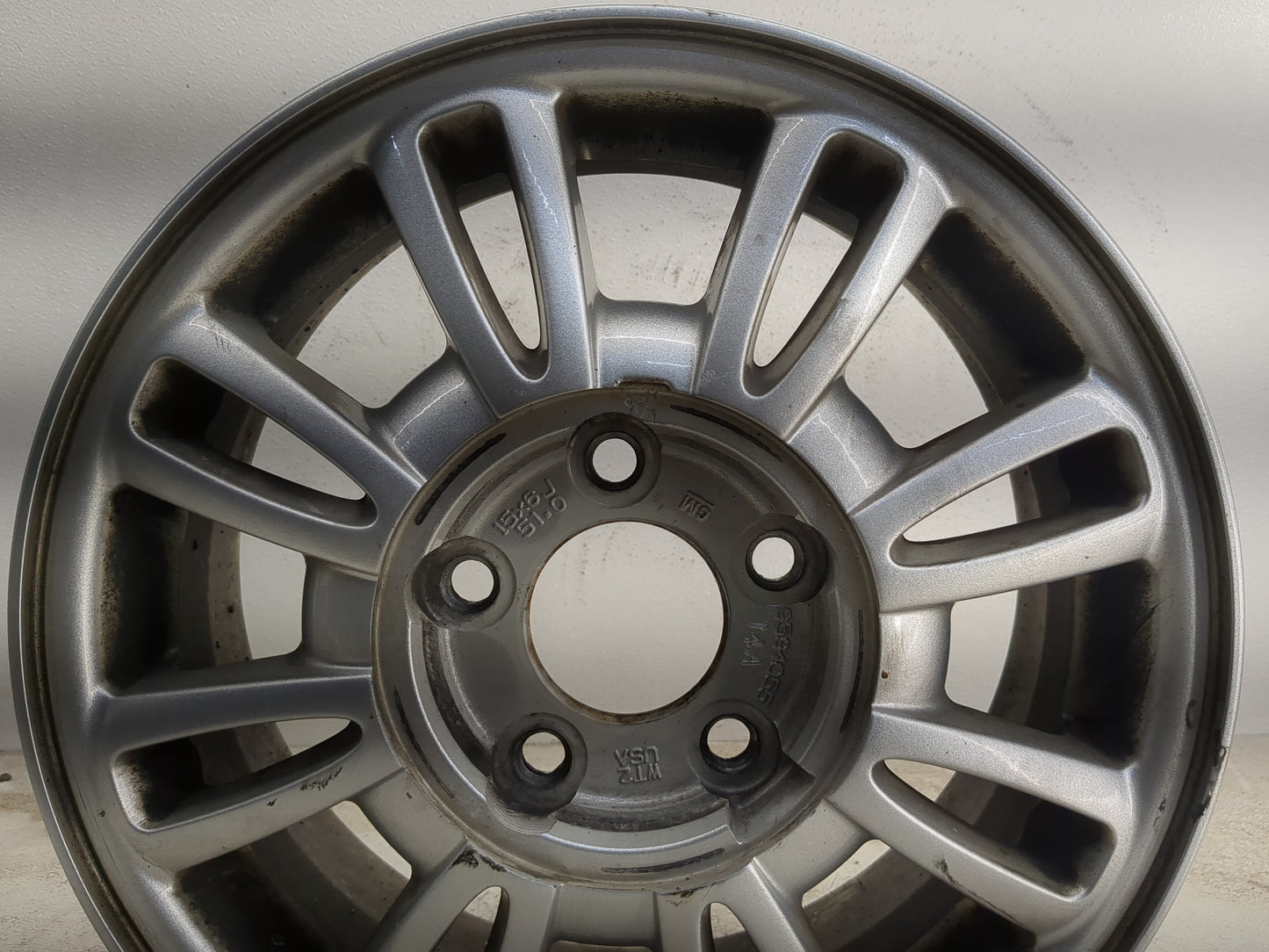 2002-2005 Buick Lesabre Oem Wheel Rim - Oemusedautoparts1.com