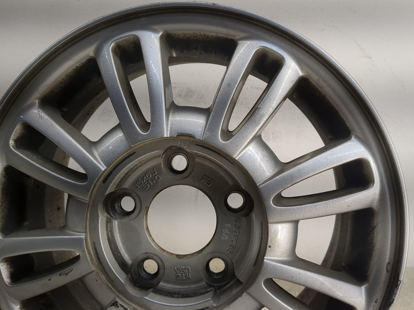 2002-2005 Buick Lesabre Oem Wheel Rim - Oemusedautoparts1.com