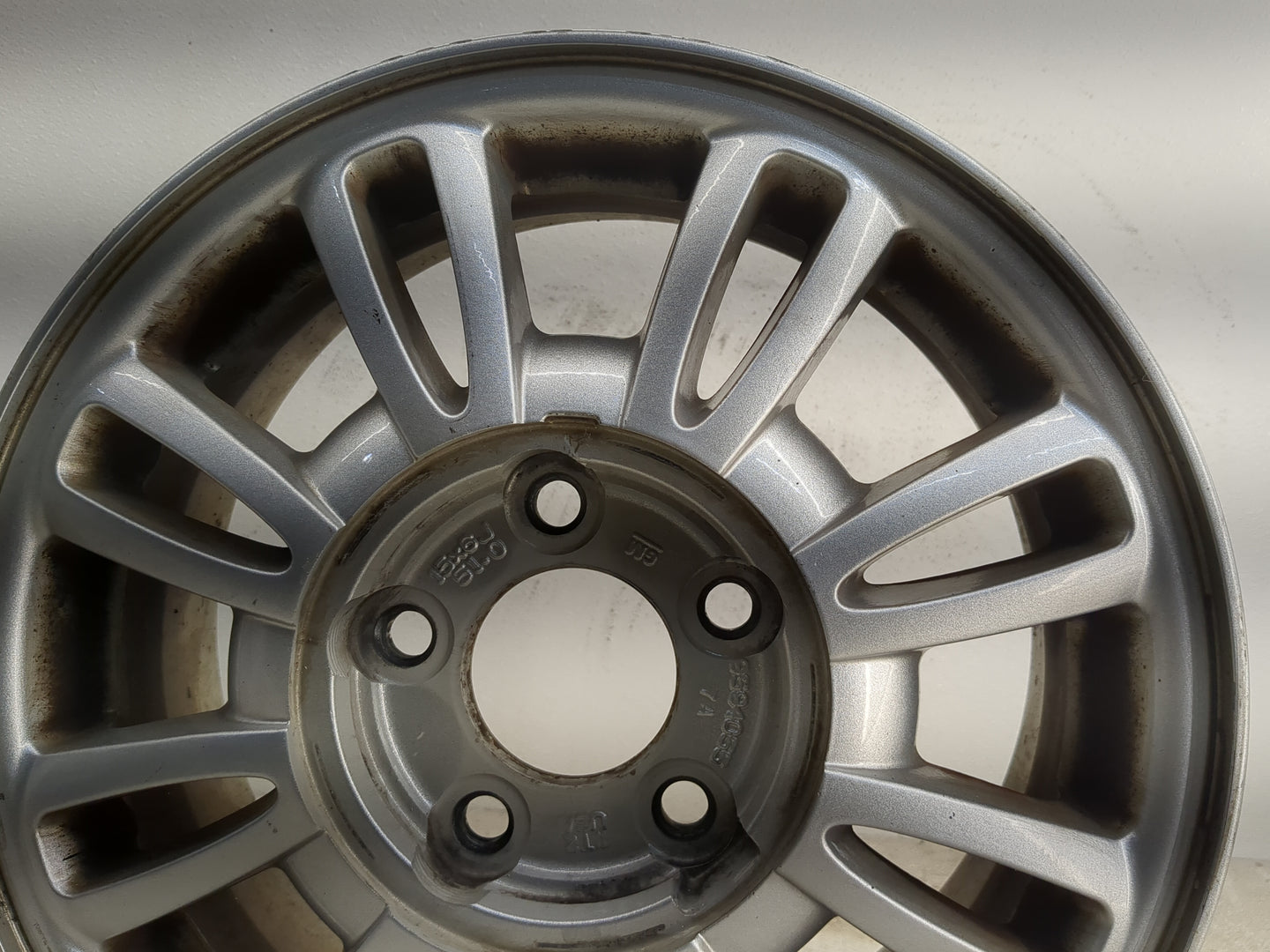 2002-2005 Buick Lesabre Oem Wheel Rim - Oemusedautoparts1.com