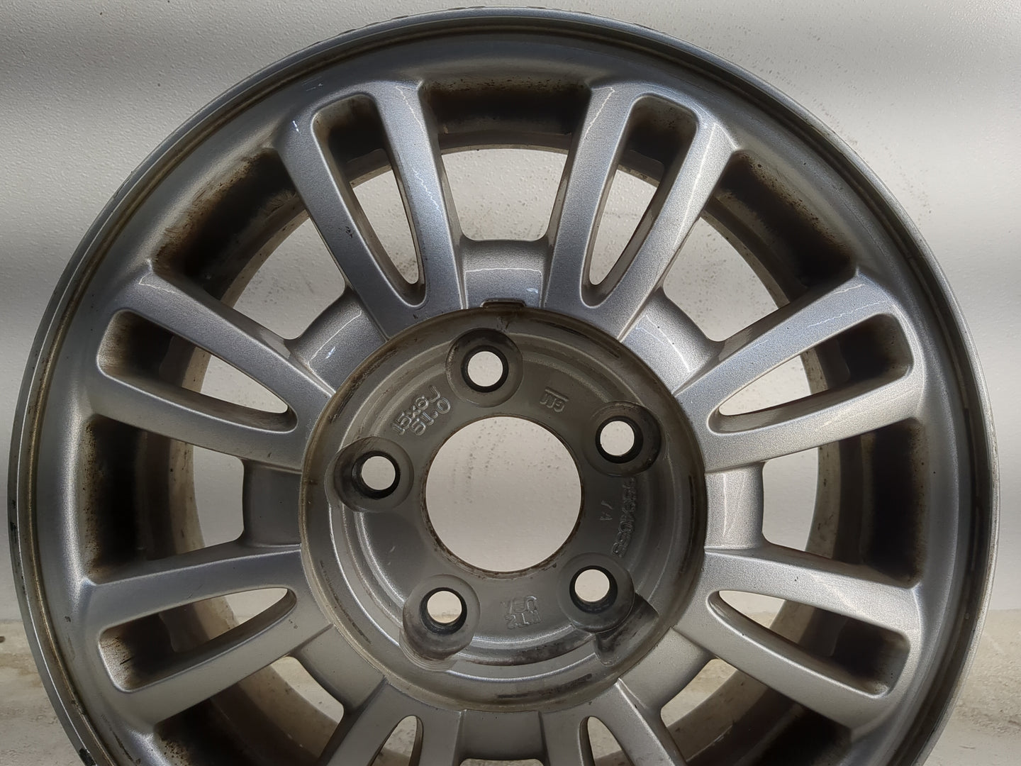 2002-2005 Buick Lesabre Oem Wheel Rim - Oemusedautoparts1.com