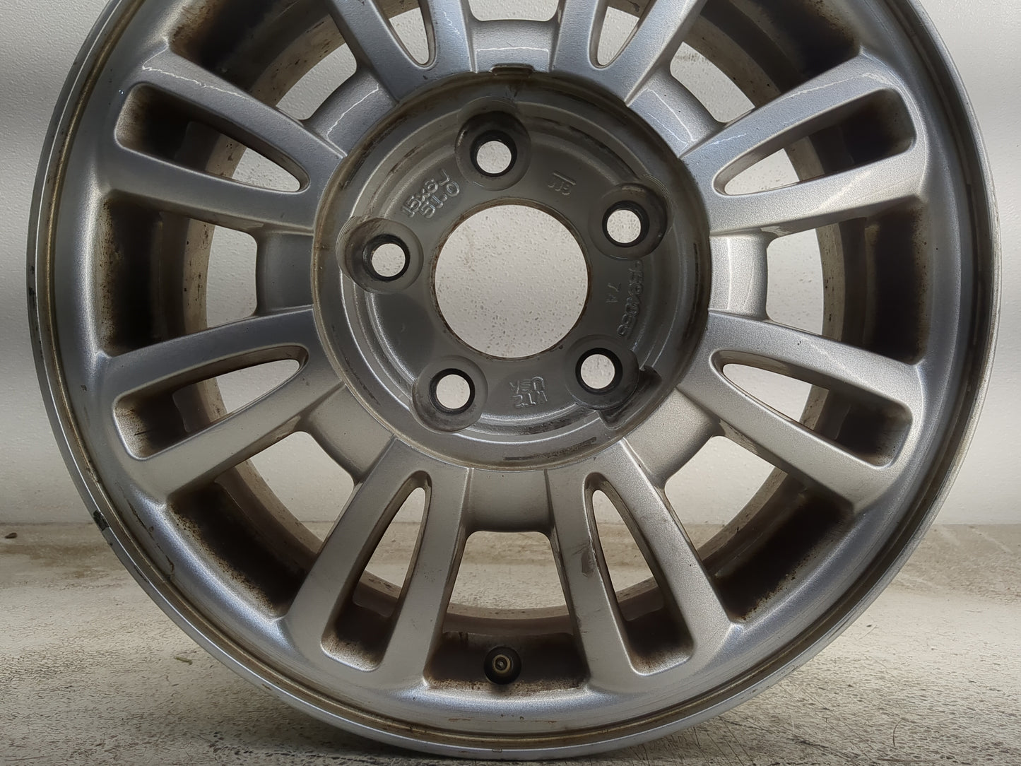 2002-2005 Buick Lesabre Oem Wheel Rim - Oemusedautoparts1.com