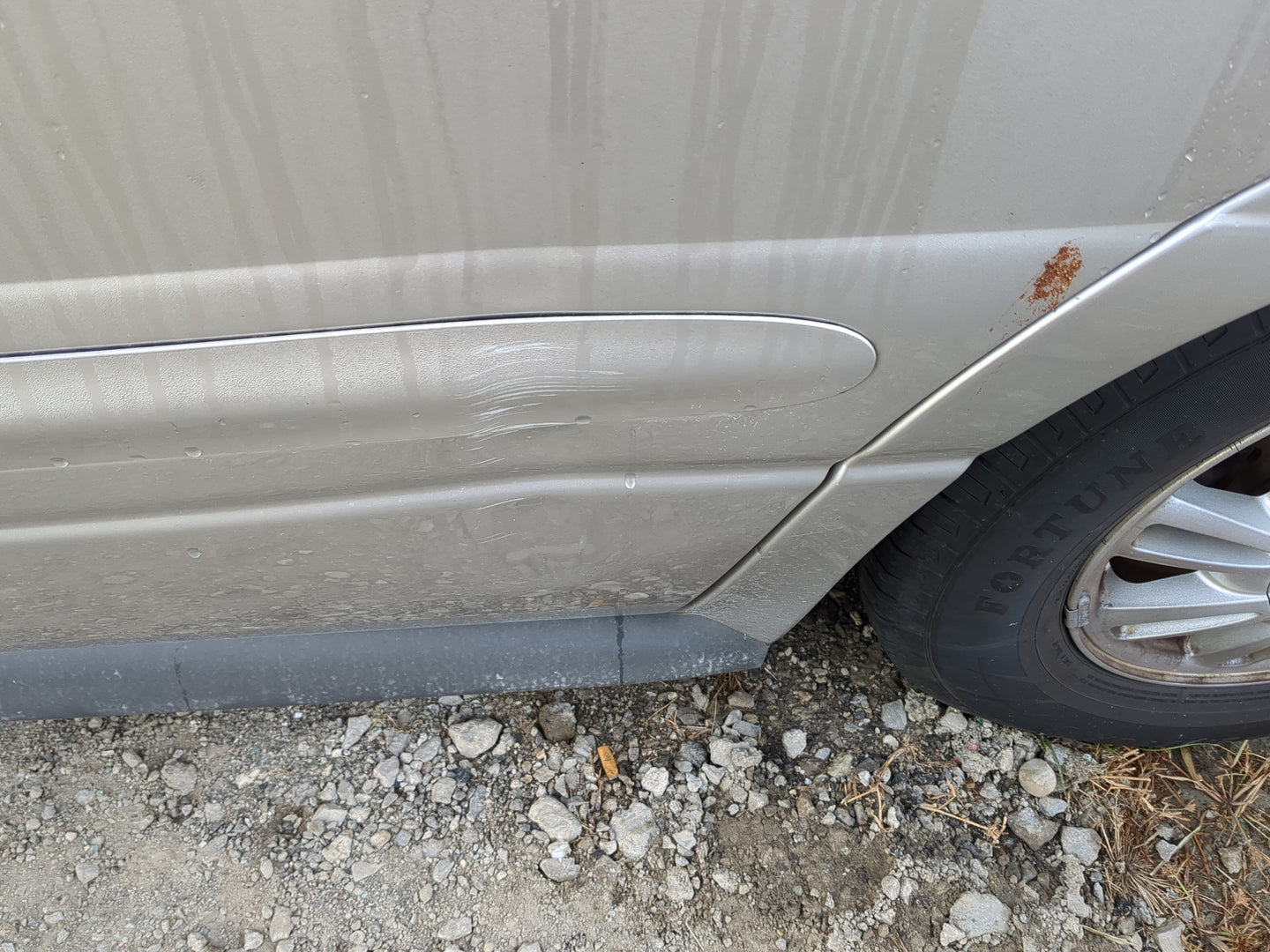 2000-2005 Buick Lesabre Driver Rear Door Oem 1218163 - Oemusedautoparts1.com