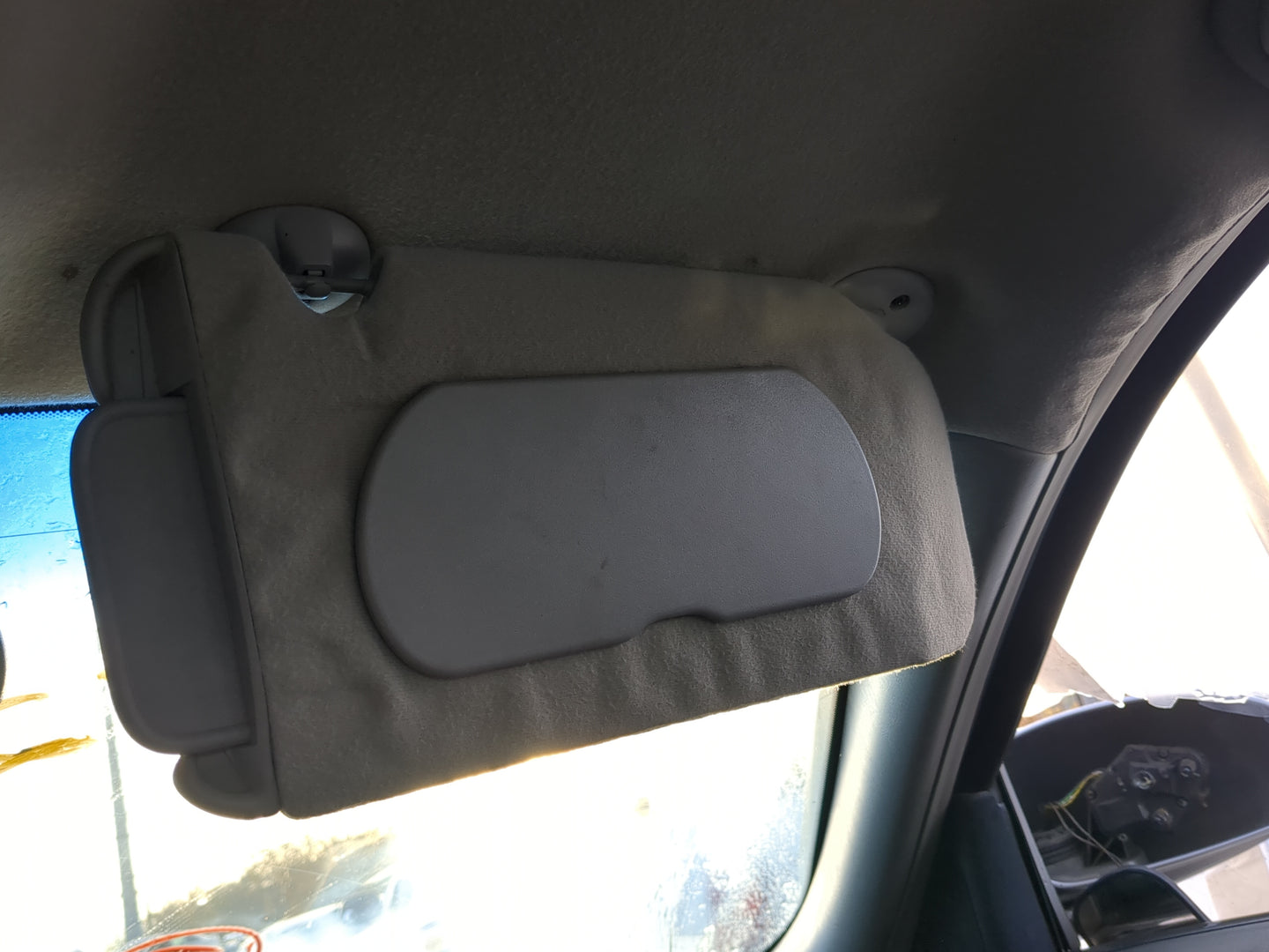 2000-2005 Buick Lesabre Sun Visor Shade Replacement Passenger Right Mirror Fits Fits 2000 2001 2002 2003 2004 2005 OEM Used 