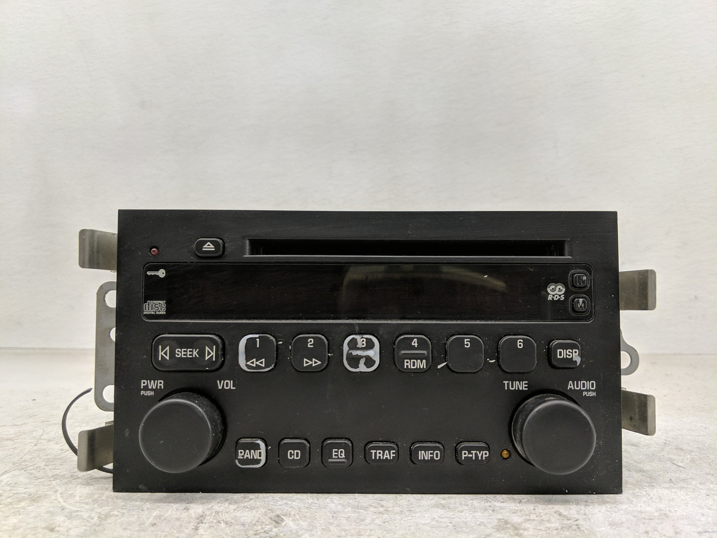 2003-2005 Buick Lesabre Radio AM FM Cd Player Receiver Replacement P/N:10375848 Fits Fits 2003 2004 2005 OEM Used Auto Parts