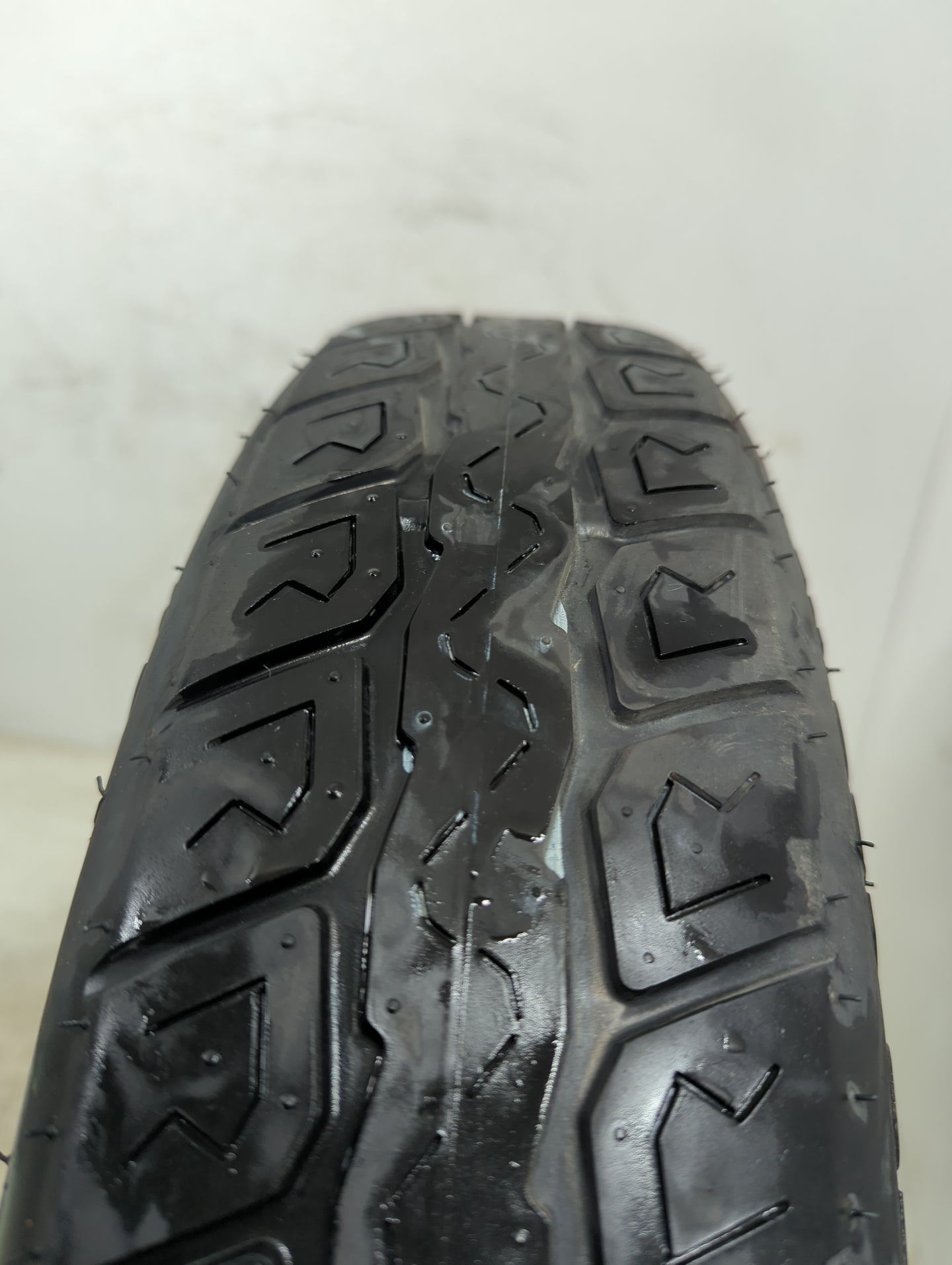 2002-2005 Buick Lesabre Spare Donut Tire Wheel Rim Oem 1385251 - Oemusedautoparts1.com