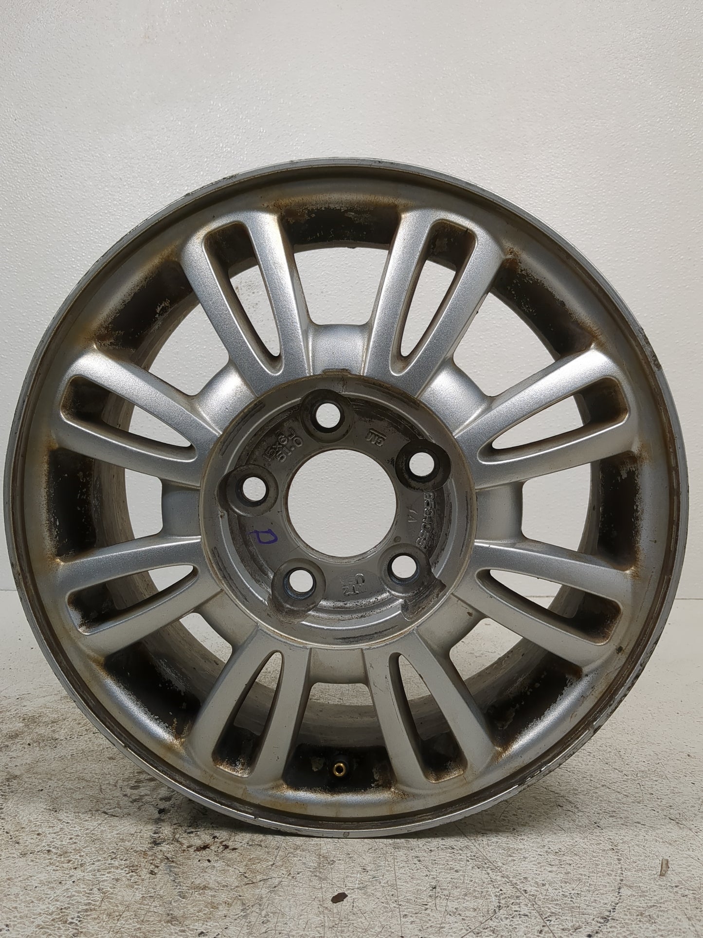 2002-2005 Buick Lesabre Oem Wheel Rim 1385253 - Oemusedautoparts1.com