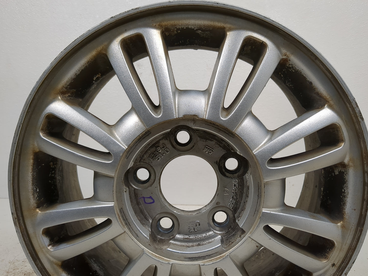 2002-2005 Buick Lesabre Oem Wheel Rim 1385253 - Oemusedautoparts1.com