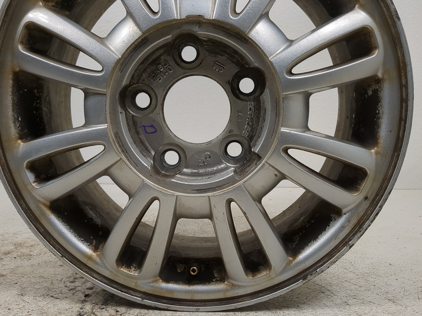 2002-2005 Buick Lesabre Oem Wheel Rim 1385253 - Oemusedautoparts1.com