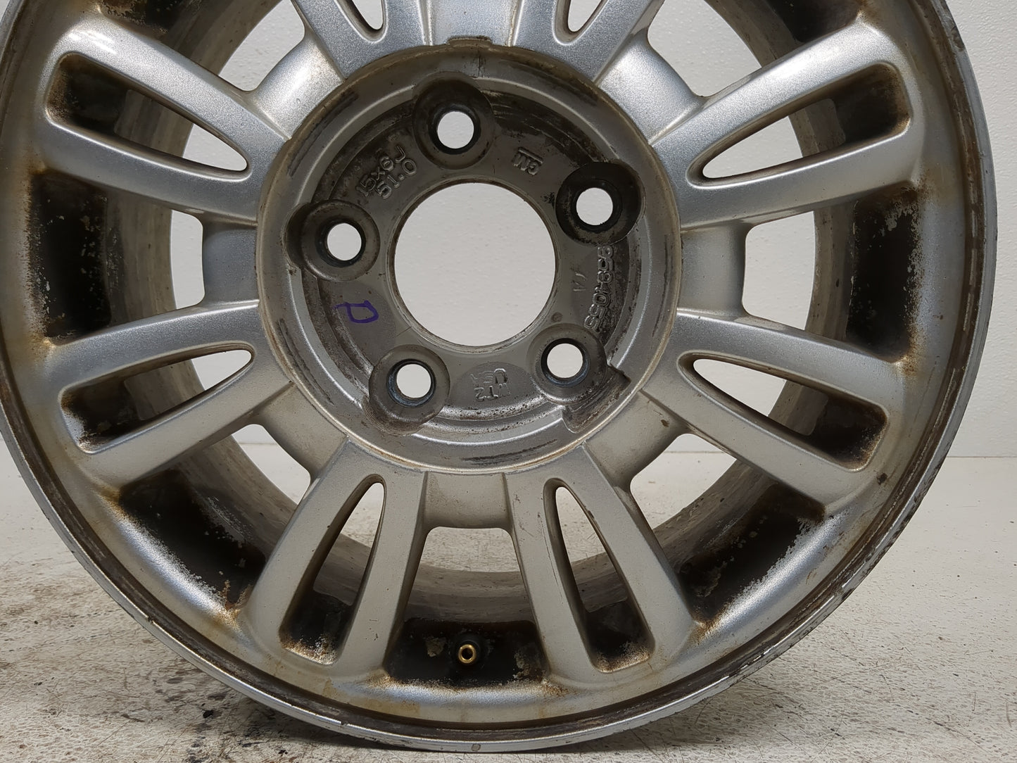 2002-2005 Buick Lesabre Oem Wheel Rim 1385253 - Oemusedautoparts1.com