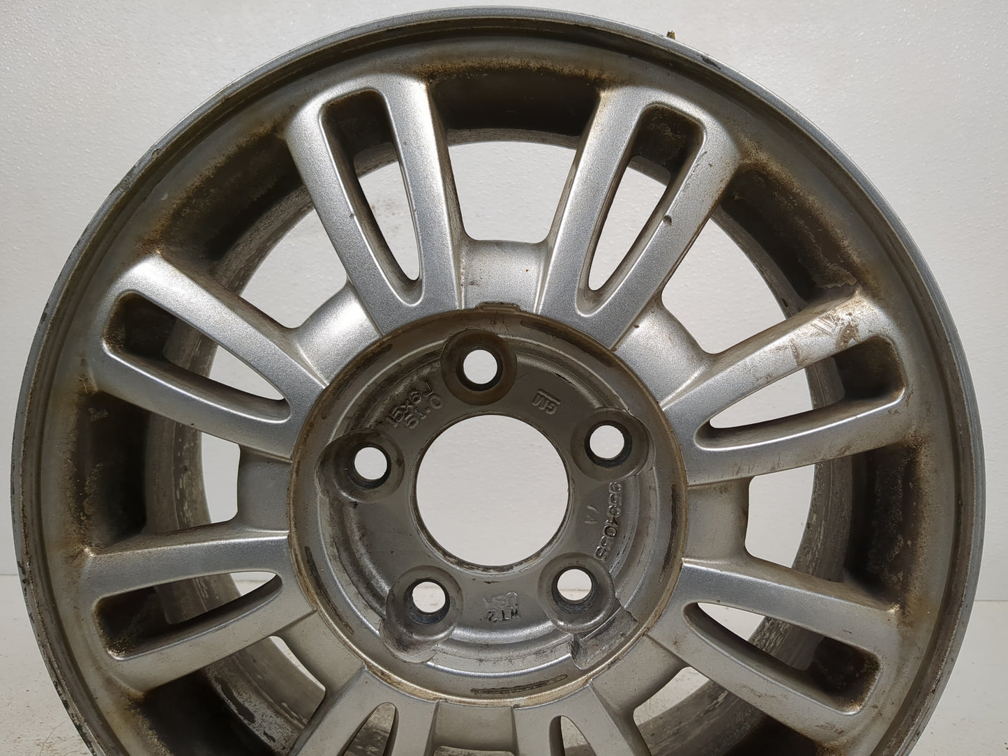 2002-2005 Buick Lesabre Oem Wheel Rim 1385254 - Oemusedautoparts1.com