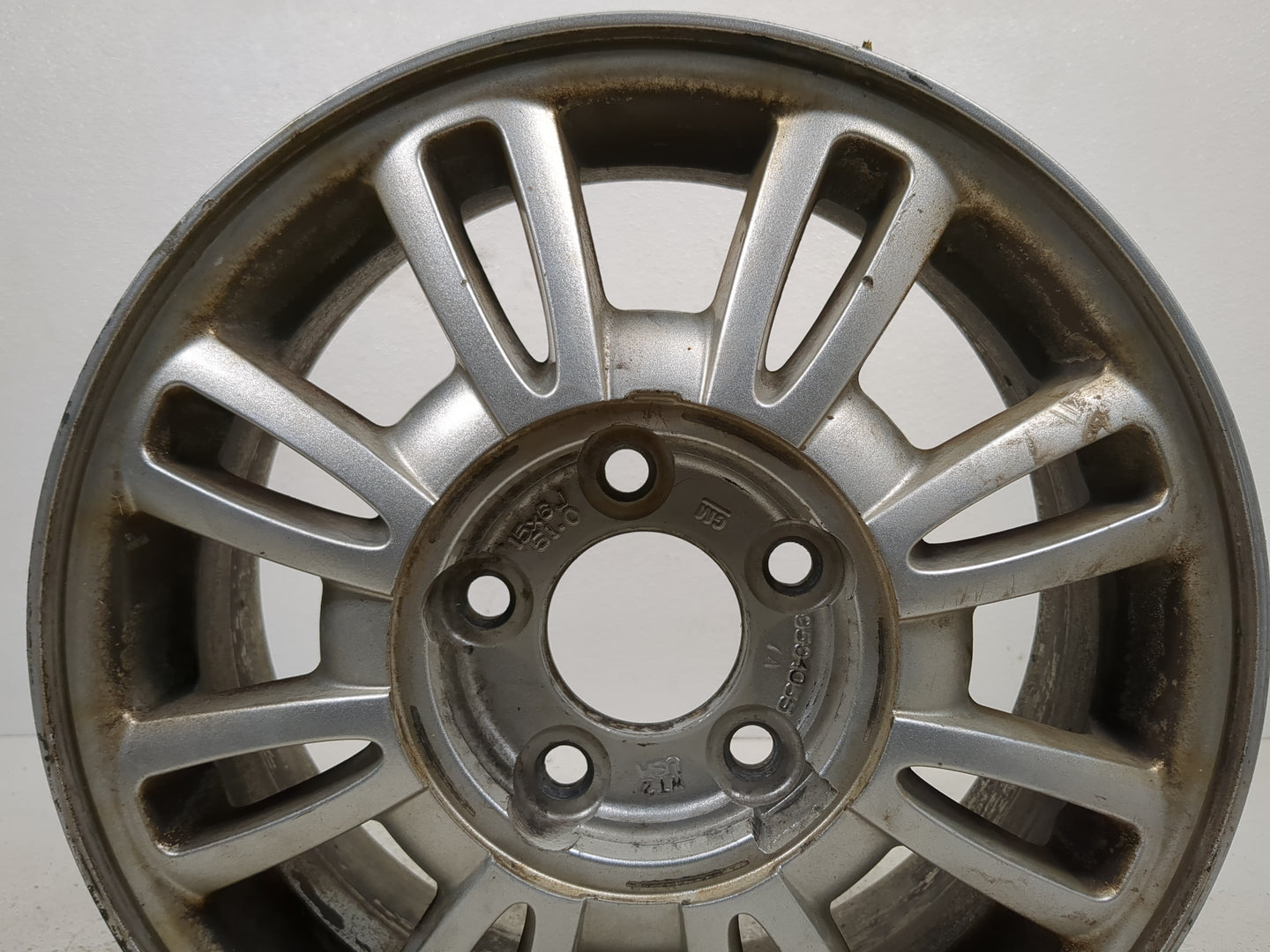 2002-2005 Buick Lesabre Oem Wheel Rim 1385254 - Oemusedautoparts1.com