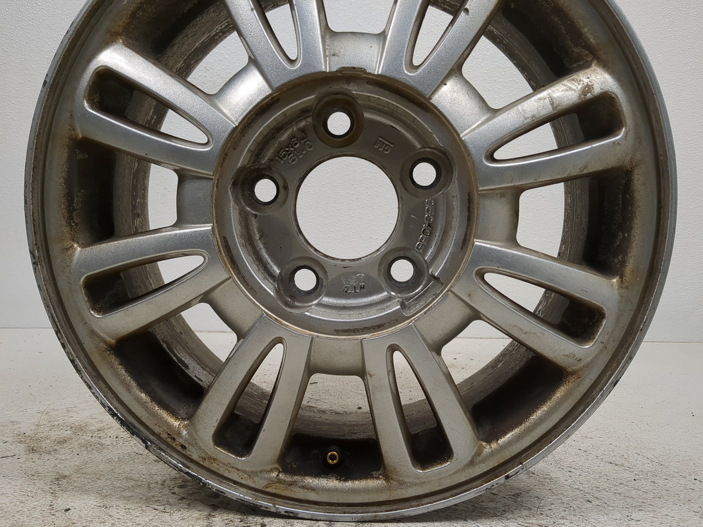 2002-2005 Buick Lesabre Oem Wheel Rim 1385254 - Oemusedautoparts1.com