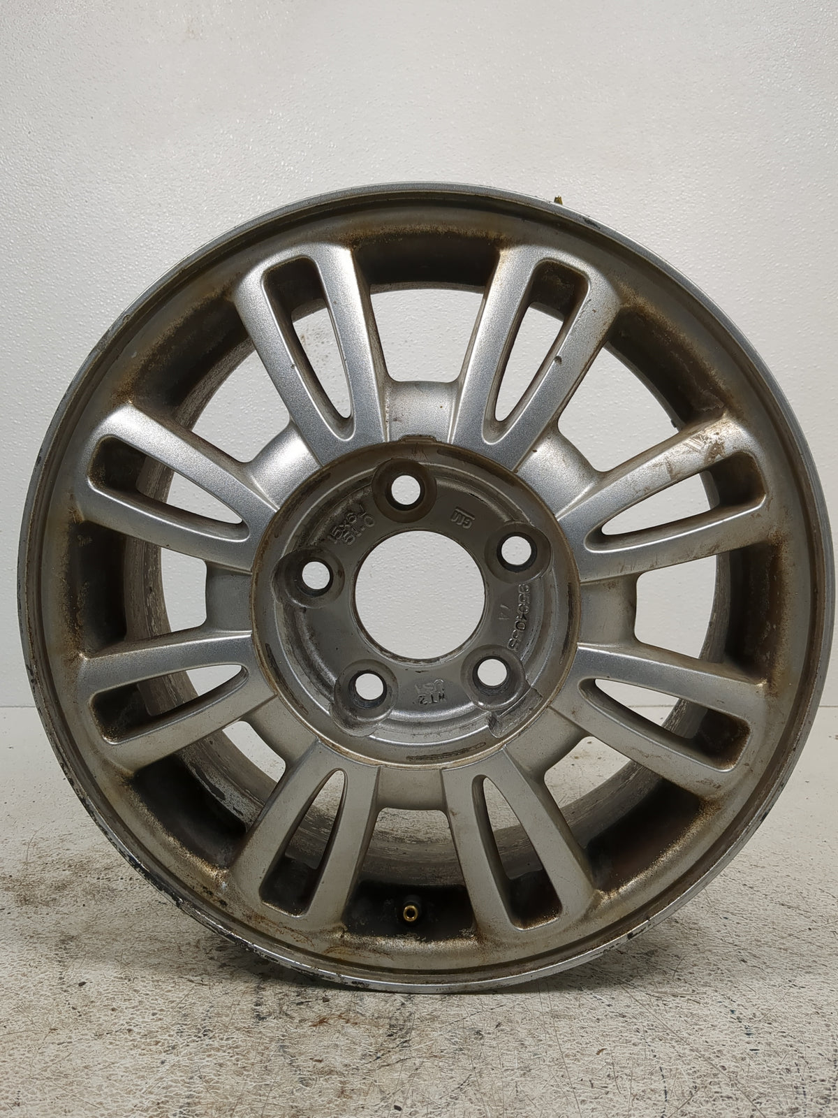 2002-2005 Buick Lesabre Oem Wheel Rim 1385254 - Oemusedautoparts1.com