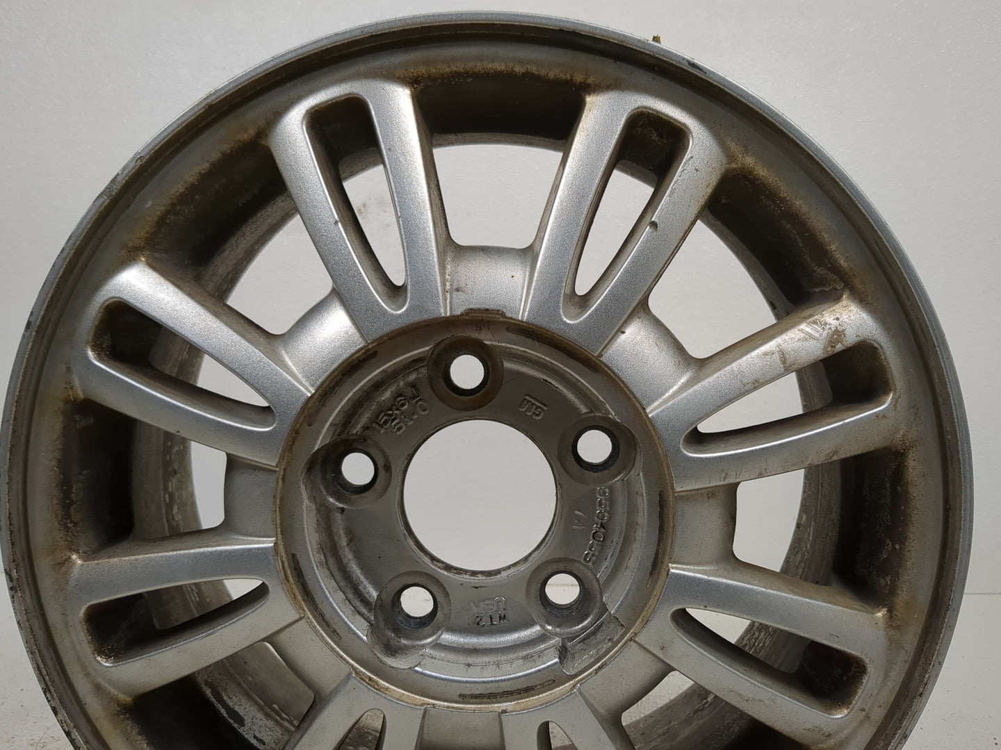 2002-2005 Buick Lesabre Oem Wheel Rim 1385254 - Oemusedautoparts1.com