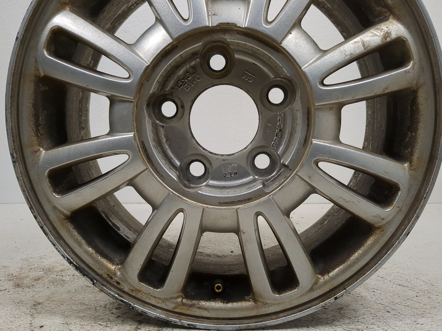2002-2005 Buick Lesabre Oem Wheel Rim 1385254 - Oemusedautoparts1.com