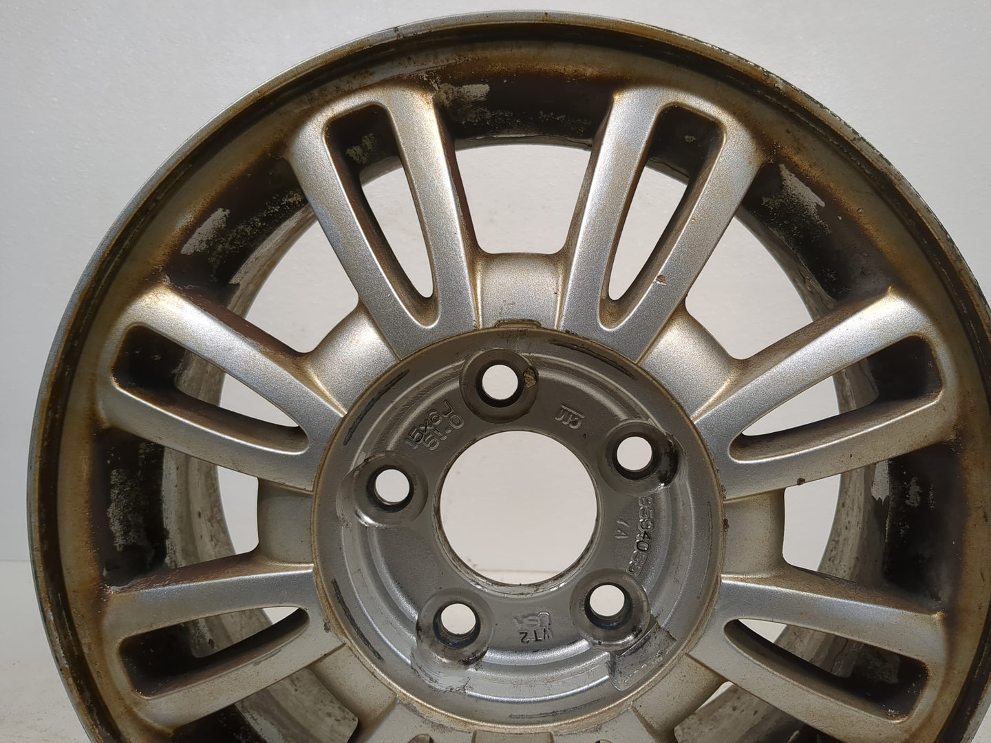 2002-2005 Buick Lesabre Oem Wheel Rim 1385256 - Oemusedautoparts1.com