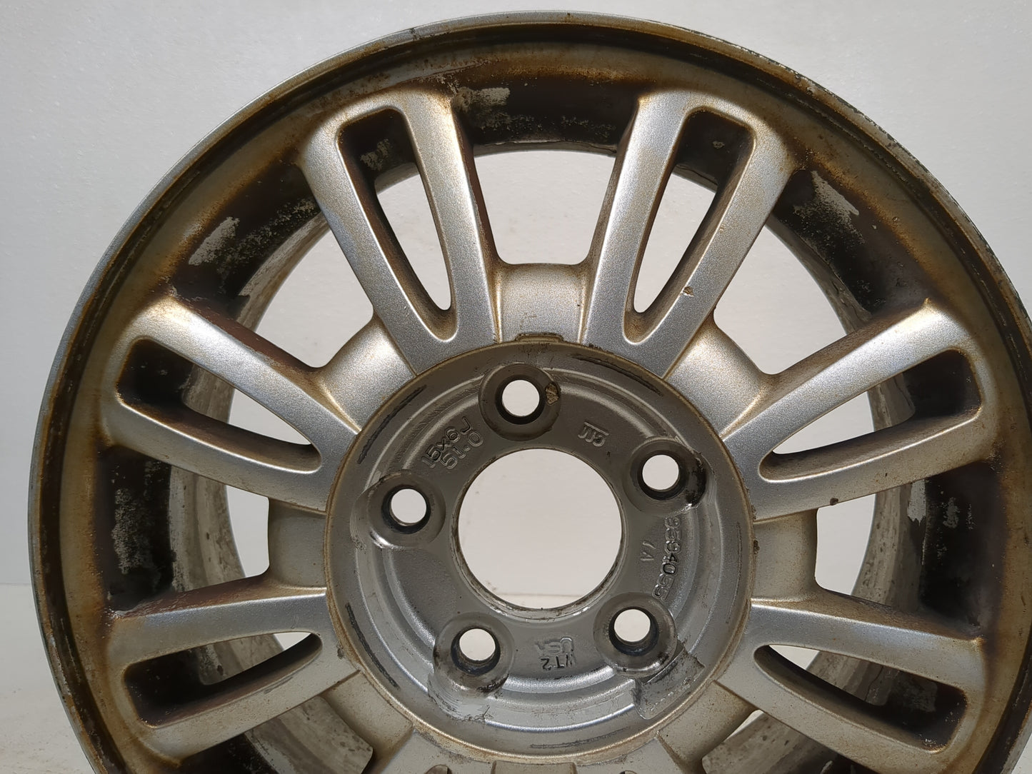 2002-2005 Buick Lesabre Oem Wheel Rim 1385256 - Oemusedautoparts1.com