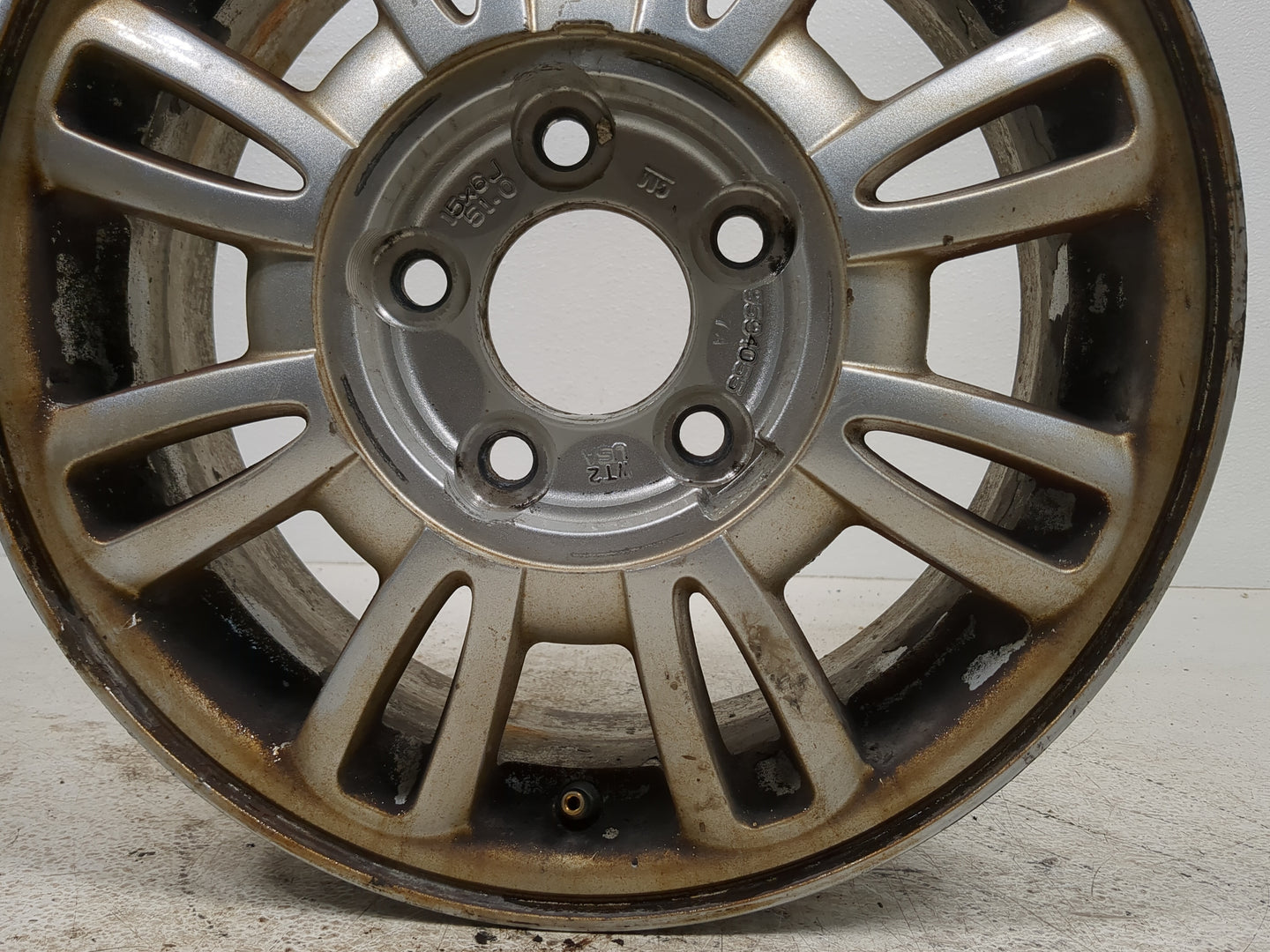 2002-2005 Buick Lesabre Oem Wheel Rim 1385256 - Oemusedautoparts1.com