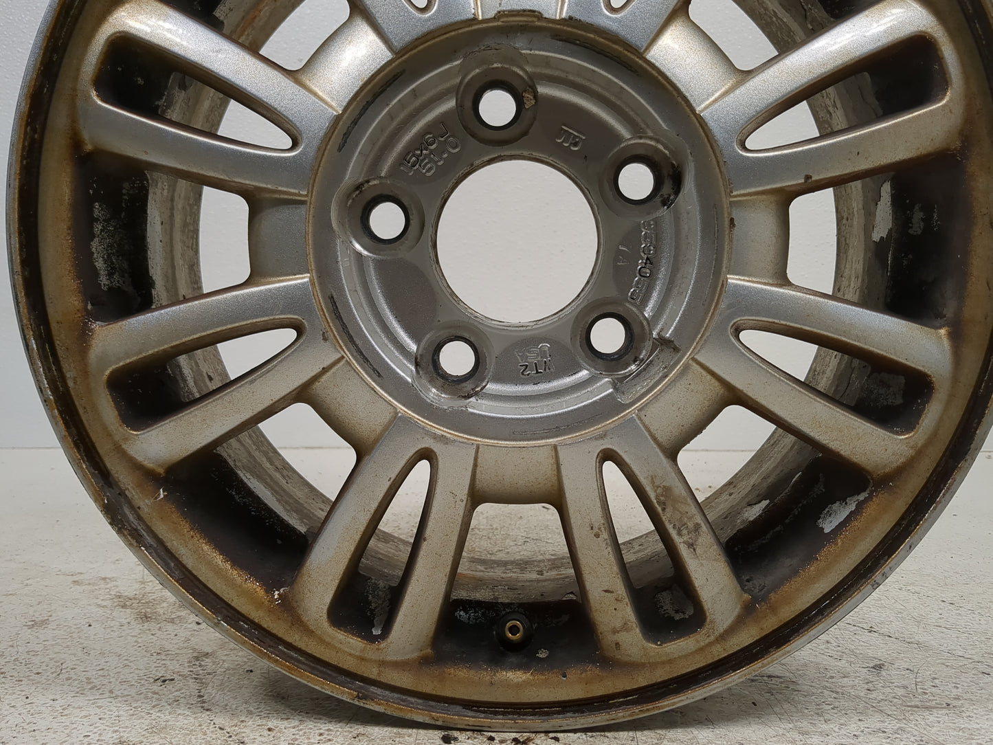 2002-2005 Buick Lesabre Oem Wheel Rim 1385256 - Oemusedautoparts1.com