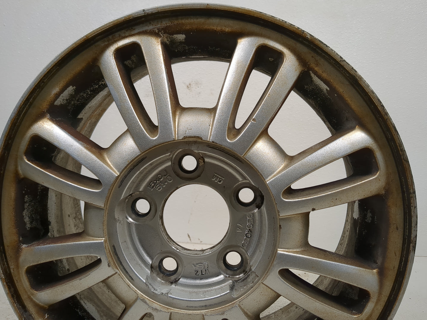 2002-2005 Buick Lesabre Oem Wheel Rim 1385256 - Oemusedautoparts1.com