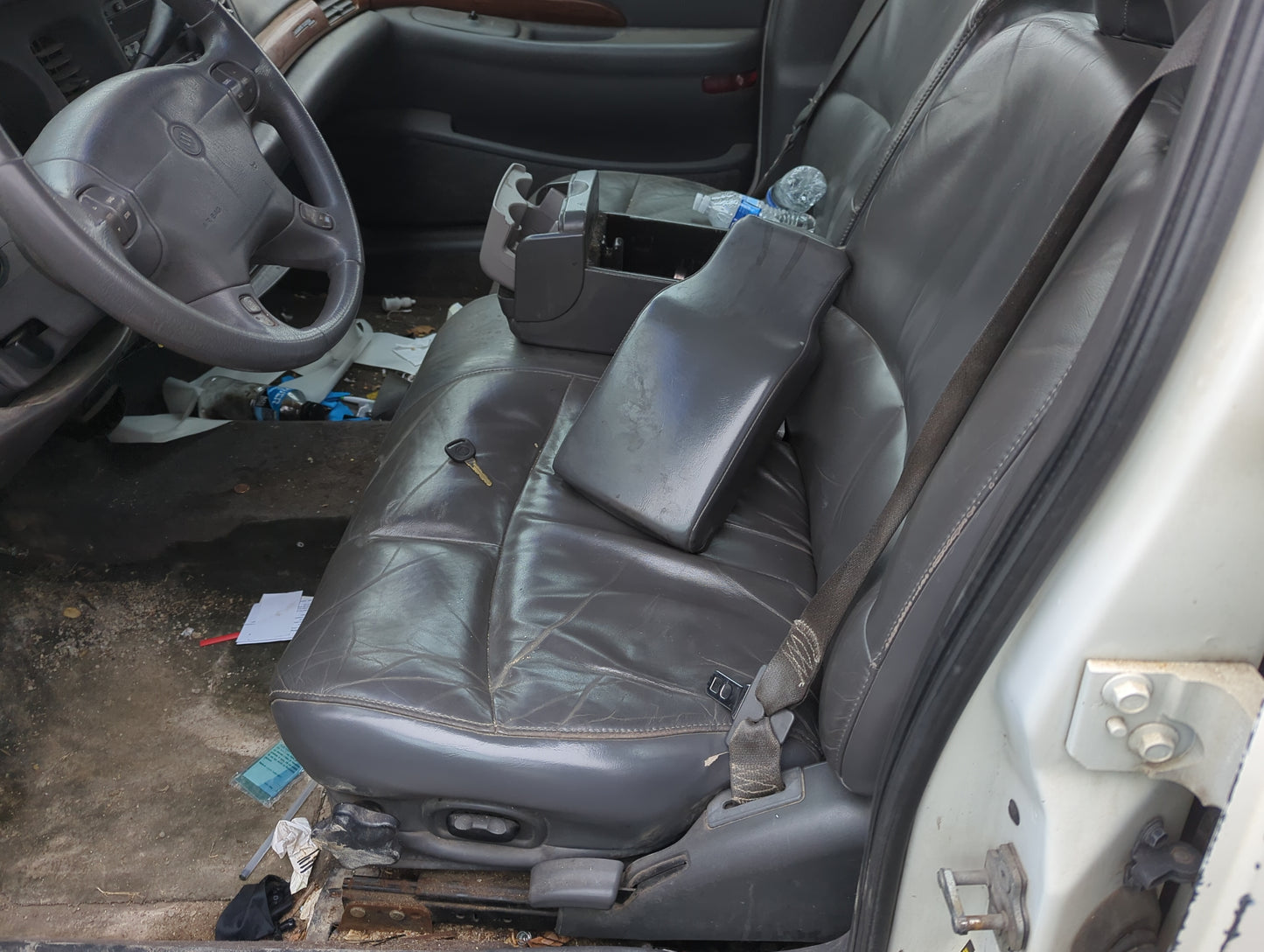 2002-2005 Buick Lesabre Driver Front Seat Oem 1389310 - Oemusedautoparts1.com
