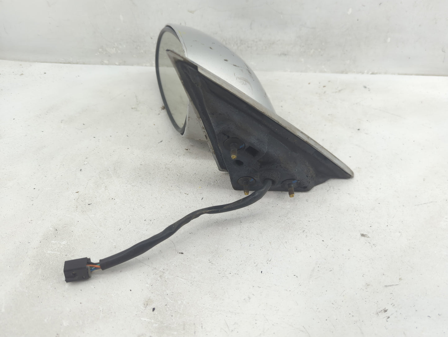 2000-2005 Buick Lesabre Driver Side View Mirror - Left Door Mirror OEM Used - Oemusedautoparts1.com