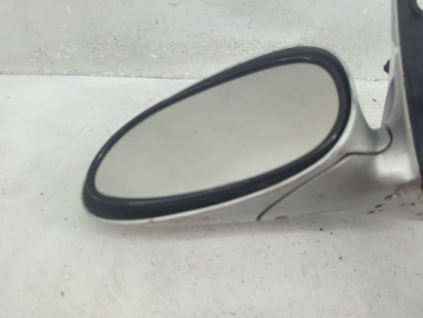 2000-2005 Buick Lesabre Driver Side View Mirror - Left Door Mirror OEM Used - Oemusedautoparts1.com