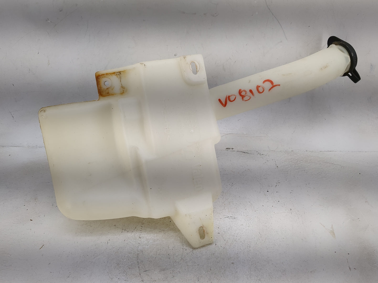 2000-2005 Buick Lesabre Windshield Washer Fluid Reservoir Bottle 1482182 - Oemusedautoparts1.com