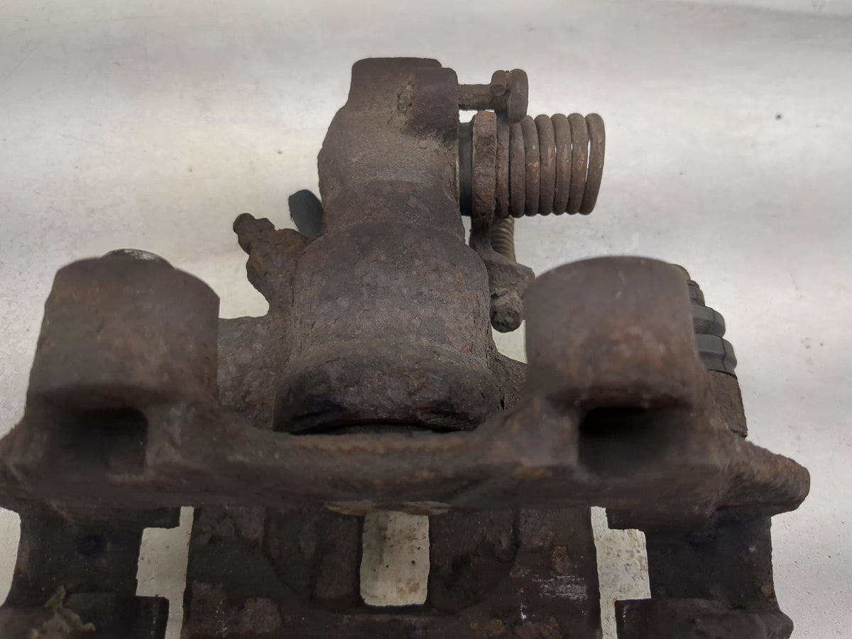 2000-2005 Buick Lesabre Rear Driver Left Brake Caliper 1510320 - Oemusedautoparts1.com