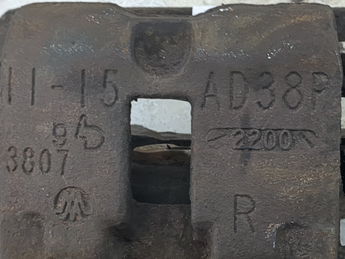2000-2005 Buick Lesabre Rear Passenger Right Brake Caliper 1510366 - Oemusedautoparts1.com