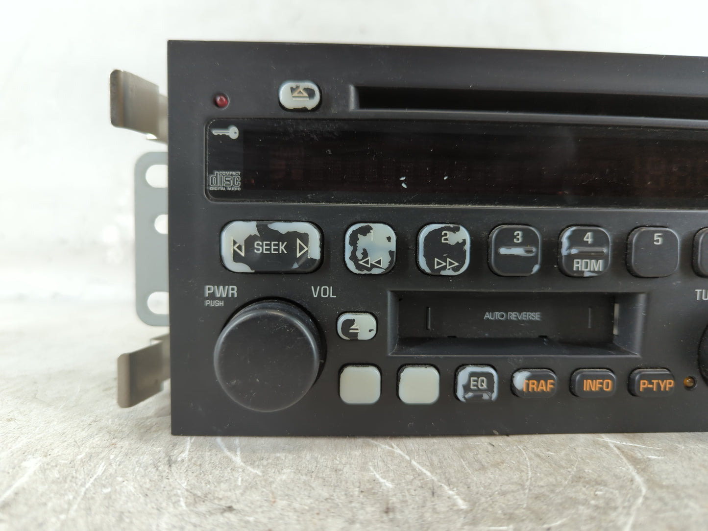 2003-2005 Buick Lesabre Radio AM FM Cd Player Receiver Replacement P/N:10375847 25734858, 25756857 Fits Fits 2003 2004 2005 
