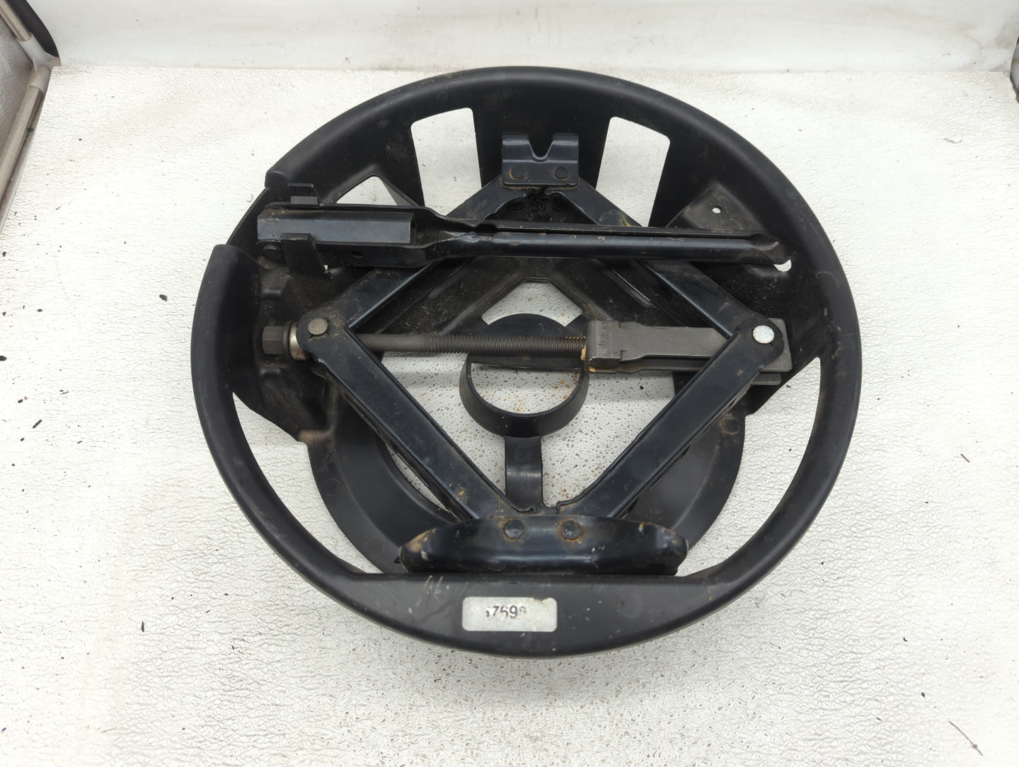 2005 Buick Lesabre Spare Scissor Car Jack Black - Oemusedautoparts1.com